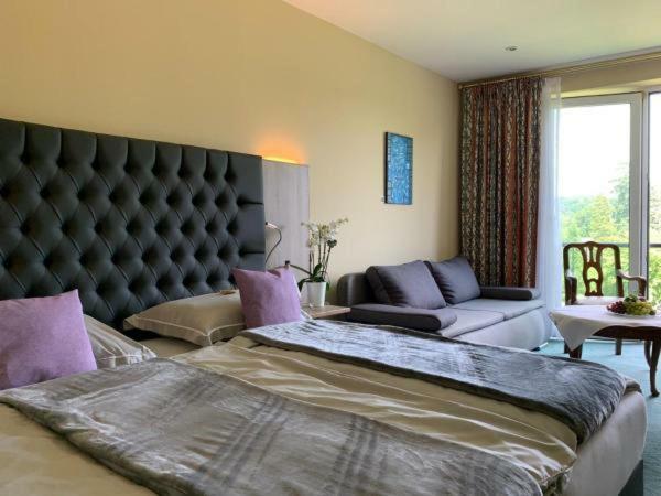Burg Wassenberg Hotel ภายนอก รูปภาพ