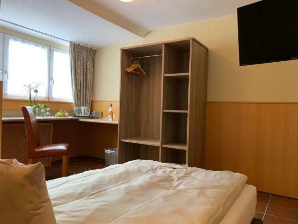 Burg Wassenberg Hotel ภายนอก รูปภาพ