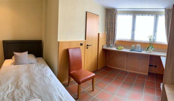 Burg Wassenberg Hotel ภายนอก รูปภาพ