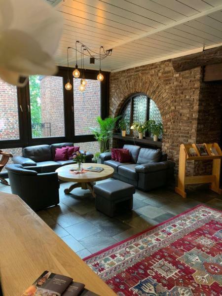 Burg Wassenberg Hotel ภายนอก รูปภาพ
