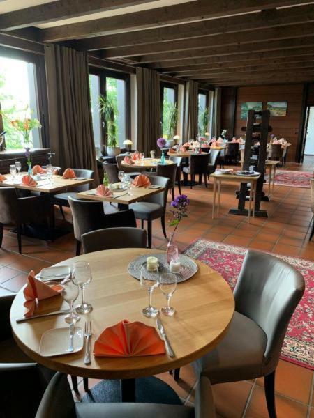 Burg Wassenberg Hotel ภายนอก รูปภาพ
